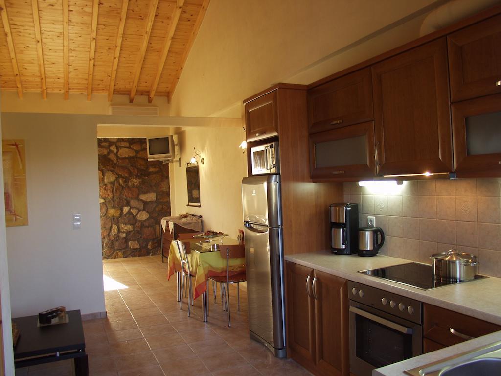 Michaela Beach Houses Mithimna Kamer foto